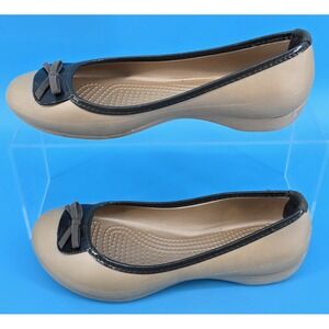 CROCS Lily Women's Sz 7 Ballet Flats Shoe Metallic Beige Bow Lightweight Comfort